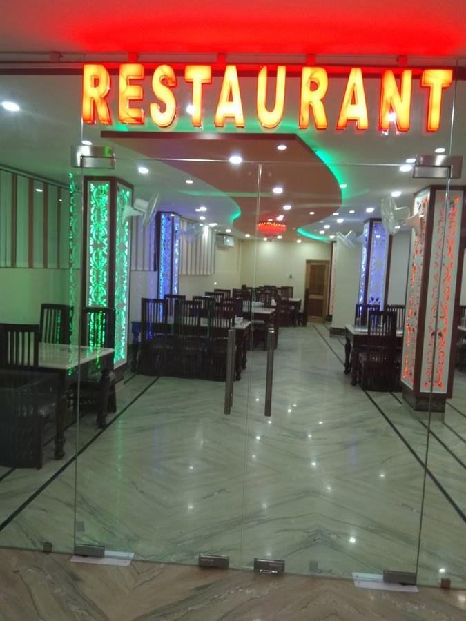 Hotel Sky Bule & Restaurant Khas Nagrota Exteriér fotografie