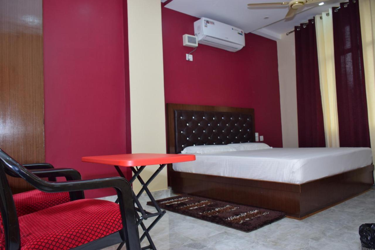Hotel Sky Bule & Restaurant Khas Nagrota Exteriér fotografie