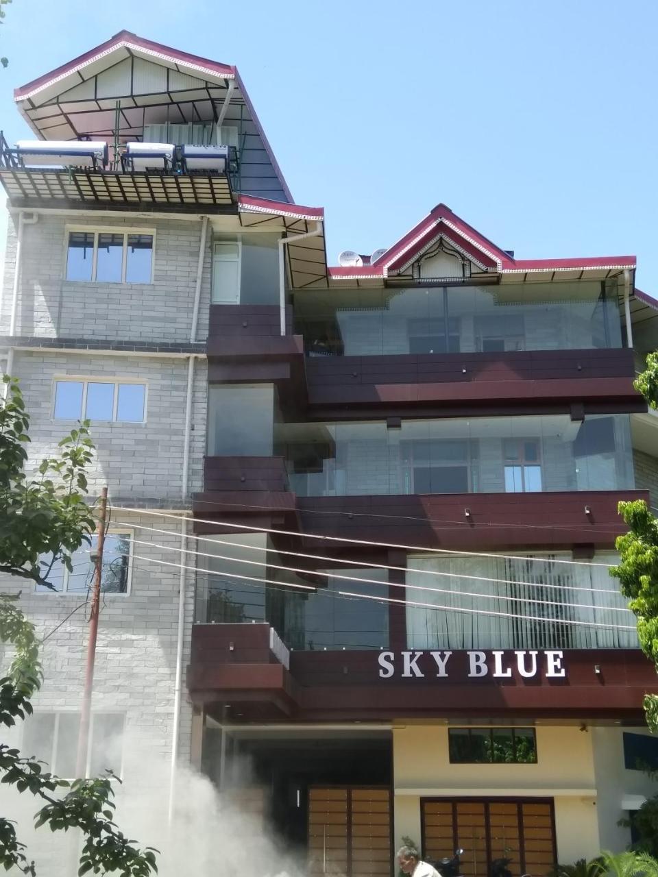 Hotel Sky Bule & Restaurant Khas Nagrota Exteriér fotografie